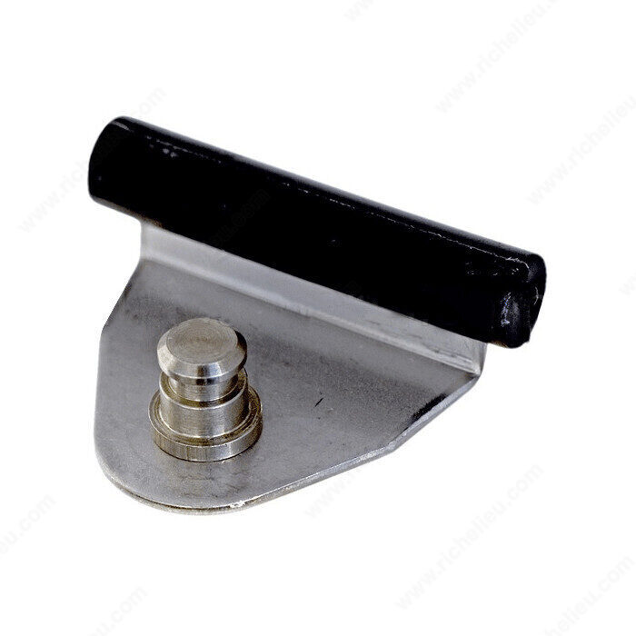 Shoe Stud for Guide Bar Operators-image